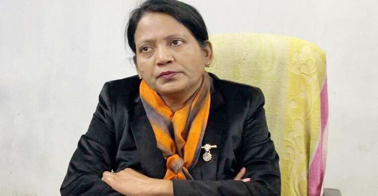 আদালতের নিষেধ সত্ত্বেও দলিল রেজিস্ট্রি, প্রশ্ন ওঠায় ‘বোবার অভিনয়’